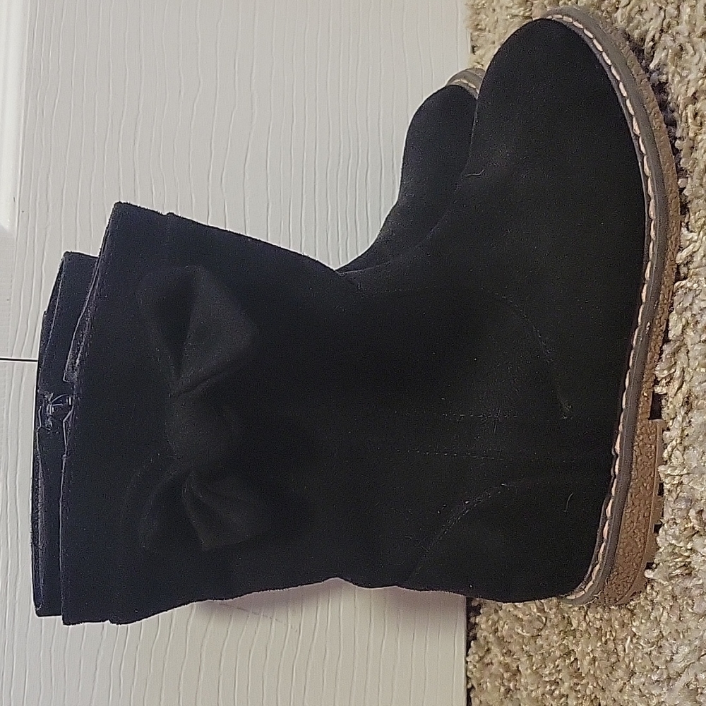 Cute toddler size 10 suade boots